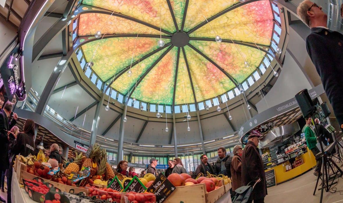 Excuse me, do you speak English?